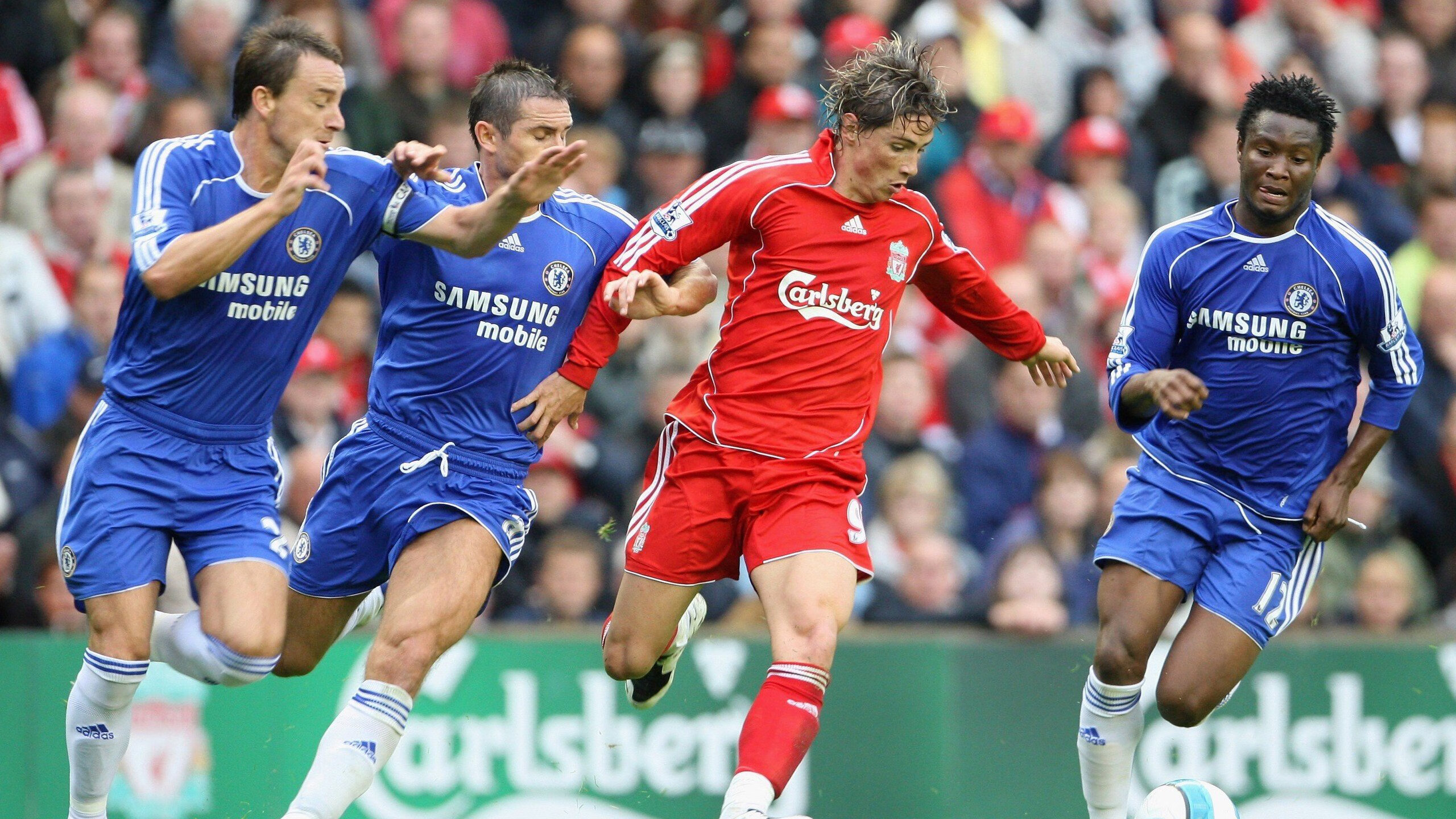 爱游戏app-唐卡斯特防守紧密，贝尔维球场争连胜，贝卡尔特围栏